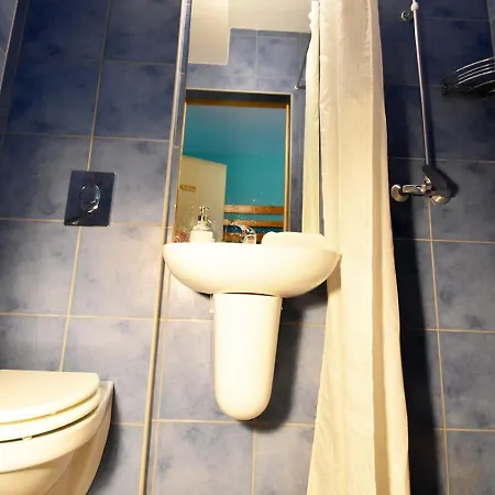 Shantee House * בודפשט