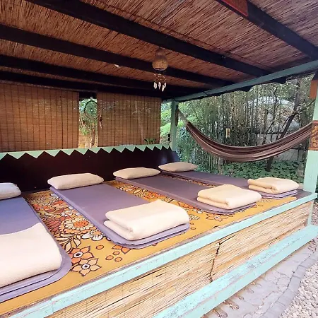 אכסניה Shantee House *