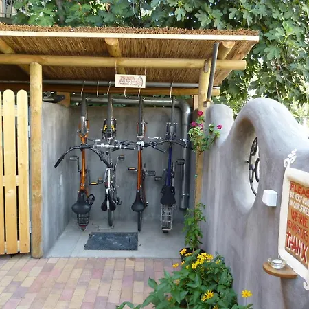 Shantee House אכסניה *