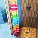 אכסניה Shantee House *