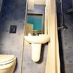 Shantee House * בודפשט