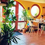 Shantee House Хостел *