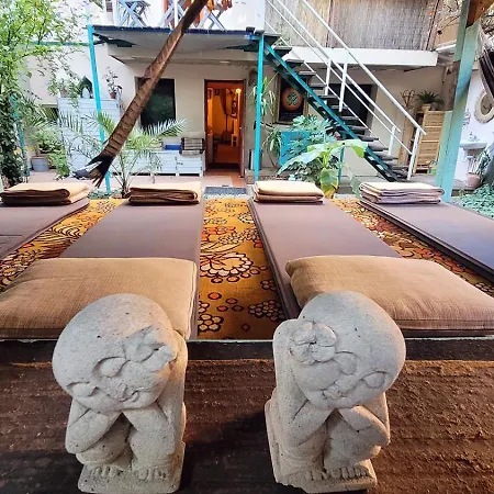 Shantee House بيت شباب *