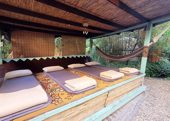 אכסניה Shantee House *